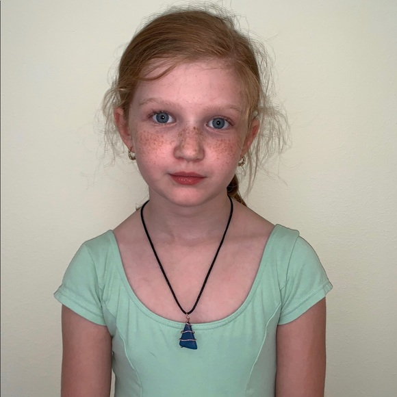 Necklace - Picture 1 of 2